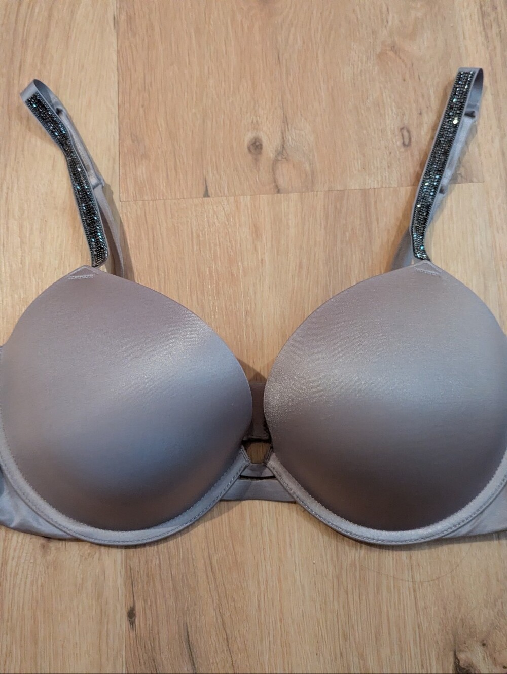 Victoria secret Very Sexy Pushup Bra 38C